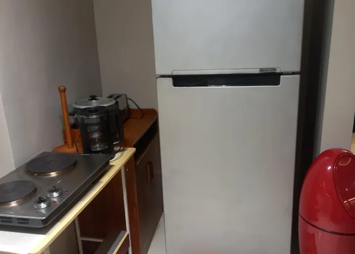 Hotel Refuge Unit In Eastwood Manila